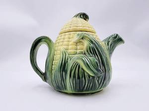 lot 01 image: 1940s Rare Vintage Stanfordware Corn Tea Pot and Lid