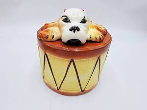lot 05 image: 1950s Sierra Vista Cocker Spaniel on Drum Cookie Jar