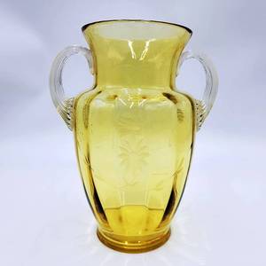 lot 13 image: Vintage Double Handled Yellow and Clear Depression Glass Vase