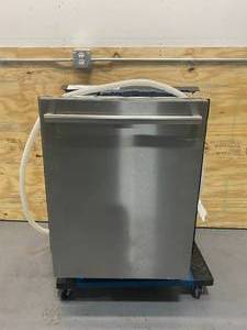 lot 15 image: BOSCH 100 48-Decibel Top Control 24-in Built-In Dishwasher (Stainless Steel) ENERGY STAR