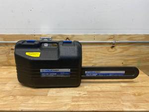 lot 17 image: BLUE MAX 2-in-1 20 in. and 14 in. 45cc Gas Chainsaw Combo