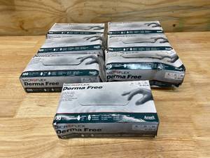 lot 84 image: ANSELL Lot of 7 Boxes of-  Vinyl, Disposable Gloves, XL, Powder-Free, 3.9 mil Palm Thickness (100 per box)