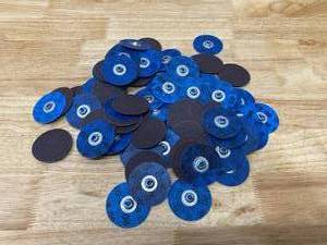 lot 85 image: NORTON Quick Change Disc, Coated, TSTSM Turn-OnOff Disc Attachment System, Type 2 Disc Attachment Type (94 count)