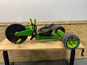 lot 113 image: HUFFY Green Machine Tri-Wheel Bike - Vapor GreenBlack