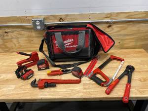 lot 9 image: MILWAUKEE Packout Bag with Various Milwaukee Tools
