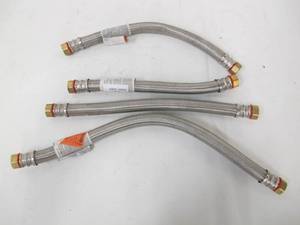 lot 624 image: 4-Pack Everbilt 34 in. FIP x 34 in. FIP x 18 in. Stainless Steel Water Heater Supply Line