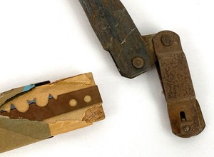 lot 46 image: Antique Metal Saw