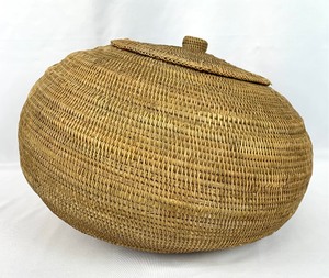 lot 54 image: Tightly Woven Lombok Tilted Storage Basket with Lid - 18 Diameter