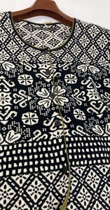 lot 140 image: Gudrun Sjoden Black & White Sweater Coat Size XL