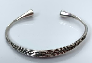 lot 233 image: Vintage Tuareg Sterling Silver Bracelet w Rounded Cube Ends