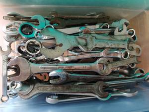 lot 107 image: Lot of wrenches