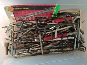 lot 108 image: Lot of drill bits