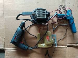 lot 113 image: Power tools