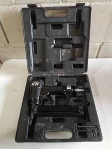 lot 139 image: Nail gun