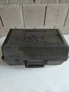 lot 142 image: 2 sanders