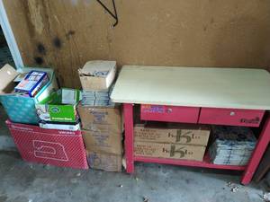 lot 164 image: Kids work bench and more