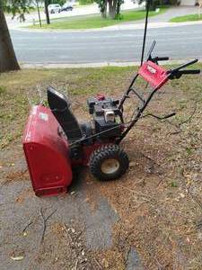 lot 180 image: Craftsman Snow blower