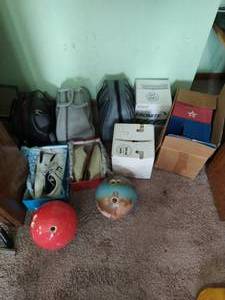 lot 351 image: Bowling Lot