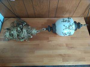 lot 338 image: Hanging Light Fixture