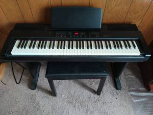 lot 340 image: Electric Piano