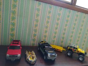 lot 384 image: Toy Trucks