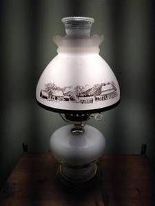 lot 492 image: Hurricane Lamp