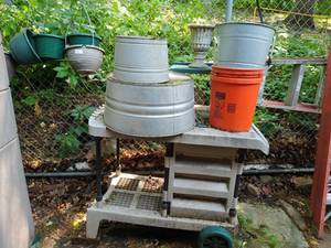 lot 537 image: Rolling Cart & Garden Supplies