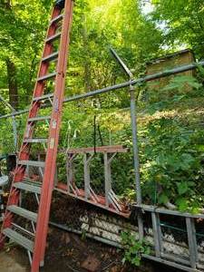 lot 538 image: Two Ladders