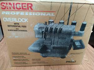 lot 434 image: Singer Professional Overlock