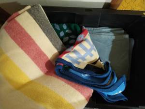 lot 465 image: Blankets