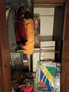 lot 494 image: Closet Lot