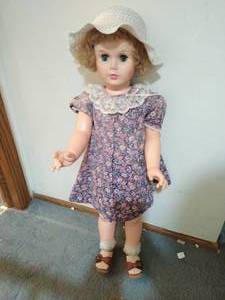 lot 502 image: Large Vintage Doll #2