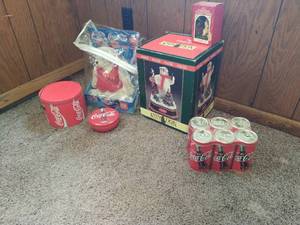 lot 305 image: Coca-Cola Collectibles