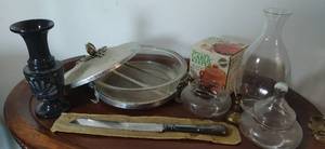 lot 30 image: Collection of Misc. Entertaining Items