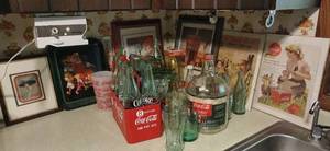 lot 48 image: Collection of Coca-Cola Items