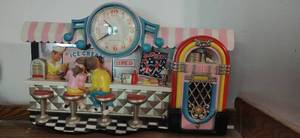 lot 49 image: Vintage Diner Wall Clock