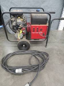 lot 1 image: WINCO 9000 GENERATOR