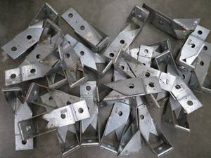 lot 16 image: SIMPSON STRONG TIE CONNECTORS