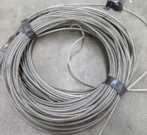 lot 21 image: COATED CABLES