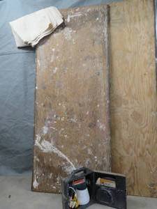 lot 42 image: PAINT SPRAYER, 2 PAINTERS BOARDS AND A DROP CLOTH