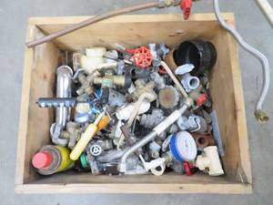 lot 95 image: VINTAGE DOVETAIL HANDLED WOODEN BOX FULL OF MISC PLUMBING SUPPLIES