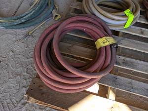 lot 81 image: Heavy Duty Air Hose
