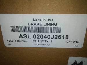 lot 38 image: Brake Shoes oem # 02040J2618 ( 2 sets )
