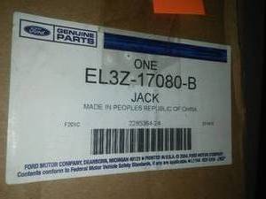 lot 82 image: Jack Assembly - Ford (EL3Z-17080-B) 2010-2014 Ford F-150