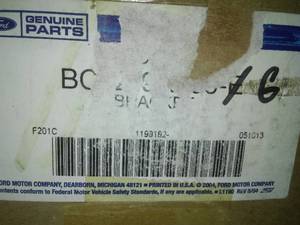 lot 89 image: Fuel Pump Mounting Bracket (BC3Z-9A335-G)F-250 SD, F-350 SD, F-450 SD, and F-550 Super Duty