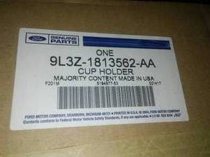 lot 111 image: Cup Holder - Ford (9L3Z1813562AA) 2009-2010 Ford F-150