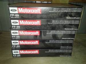 lot 139 image: Motorcraft Cabin Air Filter (5) FP-69