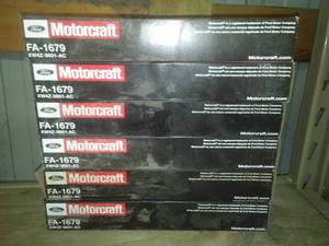 lot 140 image: (6) Motorcraft FA1679 Air Filters (fits numerous vehicles) 1999-2009 Focus, Jaguar, Lincoln, and Thunderbird