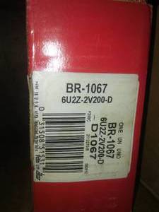 lot 194 image: Motorcraft 6U2Z2V200D - Motorcraft Standard Premium Brake Pads