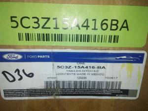 lot 222 image: Trailer Hitch Kit, 5C3Z-15A416-BA. F-250 Super Duty, F-350 Super Duty, F-450 Super Duty, F-550 Super Duty